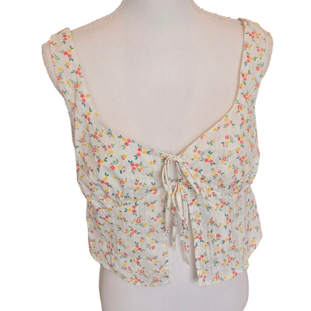 No Boundaries Cropped Tank Top Floral Tie-Front Cottage Coquette Medium (8-10) - Picture 2 of 5